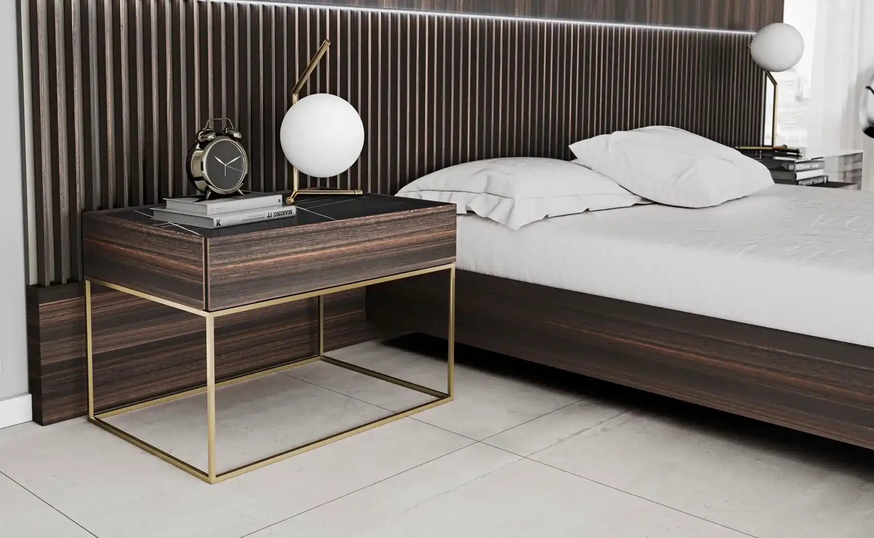 mesita con patas doradas